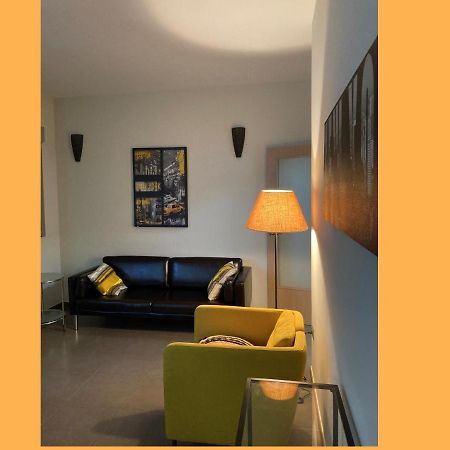 Stunning 2-Bed Apartment In Pego Exteriér fotografie